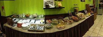 Brit Hotel Landivisiau Francia